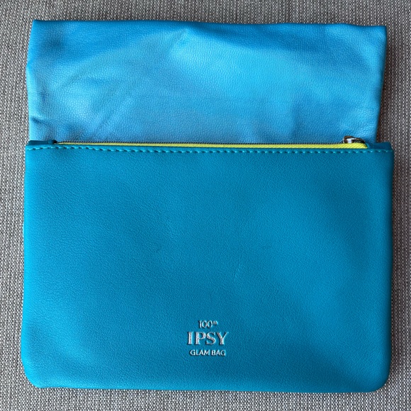 2 IPSY Pouches/Make up/Cosmetic Bags - Picture 2 of 6